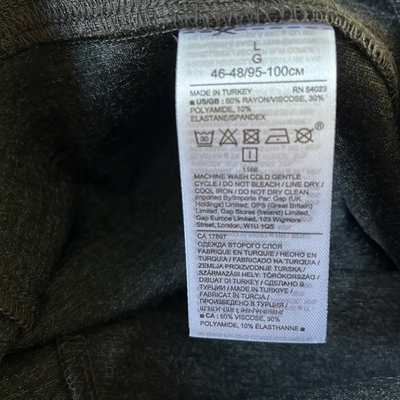 Banana Republic    Athletic Leggings  NWOT 27.5” Inseam   Charcoal color  Size L - Picture 3 of 7